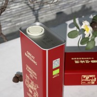 大三湘有機(jī)山茶油1Lx4瓶壓榨榨山茶油 壓榨一級(jí)茶籽油原料供應(yīng)